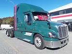 Used 2018 Freightliner Cascadia Detroit Diesel DD15 Semi Truck with Sleeper Cab for sale #786937 - photo 4