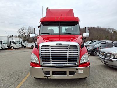 Used 2019 Freightliner Cascadia Detroit DD13 Semi Truck for sale #802616 - photo 2
