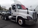 Used 2019 Freightliner Cascadia Detroit Diesel DD15 Semi Truck for sale #803478 - photo 3