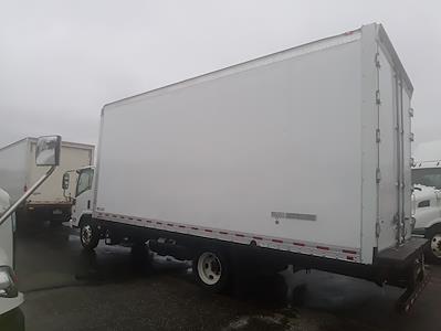 Used 2018 Isuzu NQR Standard Regular Cab 4x2 20' Box Truck for sale #807654 - photo 2
