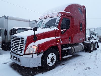 Used 2019 Freightliner Cascadia Detroit Diesel DD15 Semi Truck with Sleeper Cab for sale #862907 - photo 1