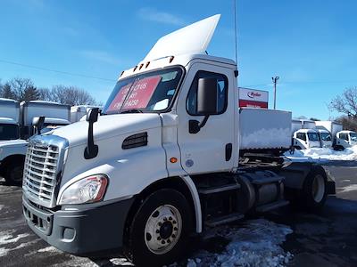 Used 2019 Freightliner Cascadia - photo 1