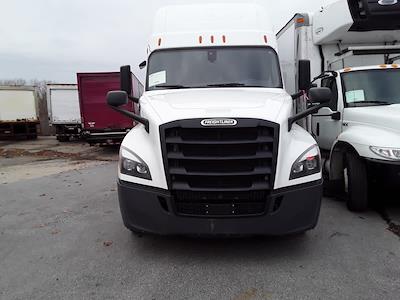 Used 2020 Freightliner Cascadia Detroit Diesel DD15 Semi Truck with Sleeper Cab for sale #875456 - photo 2