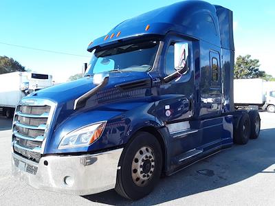 Used 2020 Freightliner Cascadia Detroit Diesel DD15 Semi Truck with Sleeper Cab for sale #897299 - photo 1