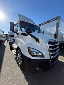 Used 2020 Freightliner Cascadia Detroit DD13 Semi Truck for sale #264804 - photo 1