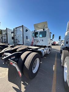 Used 2020 Freightliner Cascadia Detroit DD13 Semi Truck for sale #291029 - photo 2