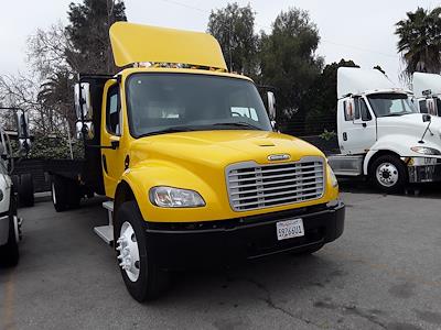 Used 2015 Freightliner M2 106 Conventional Cab Flatbed Truck for sale #322934 - photo 1