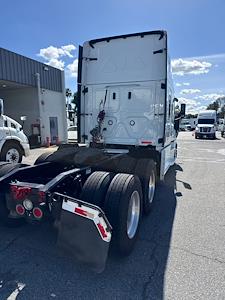 Used 2022 Freightliner Cascadia - photo 1