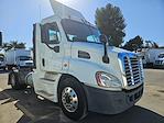 Used 2016 Freightliner Cascadia Cummins ISX12 Semi Truck for sale #645052 - photo 1