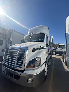 Used 2017 Freightliner Cascadia - photo 1