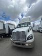 Used 2017 Freightliner Cascadia Detroit DD13 Semi Truck for sale #665101 - photo 3