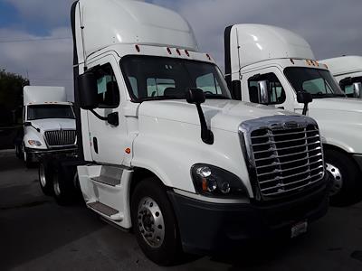 Used 2019 Freightliner Cascadia Cummins X15 Semi Truck for sale #810894 - photo 1