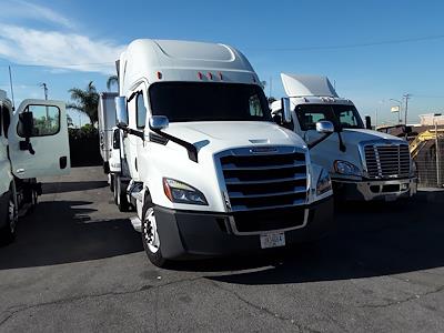 Used 2019 Freightliner Cascadia Detroit Diesel DD15 Semi Truck with Sleeper Cab for sale #867443 - photo 1