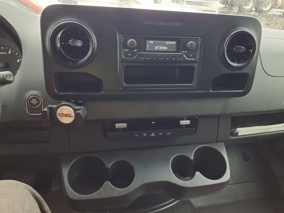 Used 2019 Freightliner Sprinter 3500 - photo 14