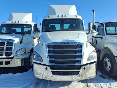Used 2021 Freightliner Cascadia Cummins X15 Semi Truck for sale #292116 - photo 2