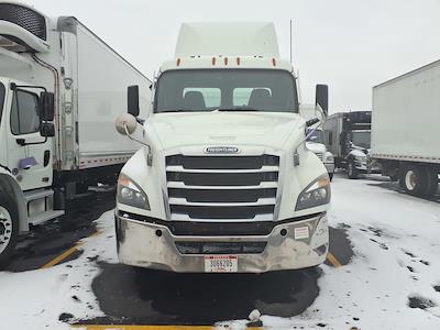 Used 2021 Freightliner Cascadia Cummins X15 Semi Truck for sale #292203 - photo 2