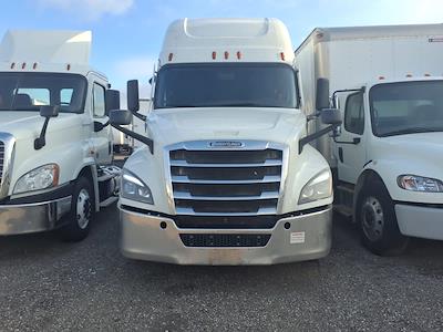 Used 2021 Freightliner Cascadia - photo 1