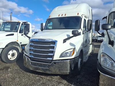 Used 2021 Freightliner Cascadia Detroit Diesel DD15 Semi Truck with Sleeper Cab for sale #295870 - photo 1