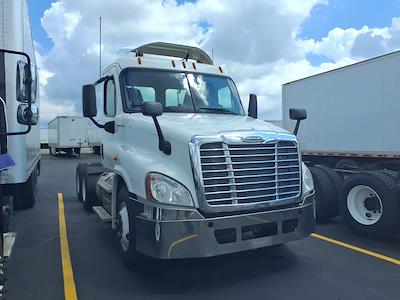 Used 2016 Freightliner Cascadia Cummins ISX Semi Truck for sale #397504 - photo 1
