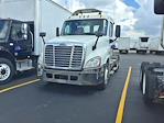 Used 2016 Freightliner Cascadia Cummins ISX Semi Truck for sale #397504 - photo 4