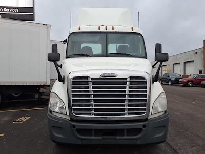 Used 2016 Freightliner Cascadia Detroit DD13 Semi Truck for sale #647712 - photo 2