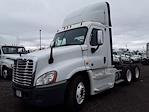 Used 2017 Freightliner Cascadia Day Cab 6x4 Semi Truck for sale #676421 - photo 4
