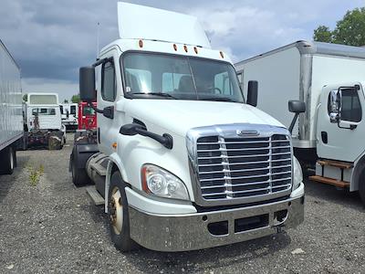 Used 2018 Freightliner Cascadia Detroit DD13 Semi Truck for sale #763015 - photo 1