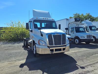 Used 2018 Freightliner Cascadia Detroit DD13 Semi Truck for sale #803901 - photo 1