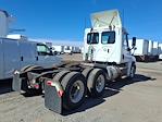 Used 2018 Freightliner Cascadia Detroit DD13 Semi Truck for sale #803901 - photo 2