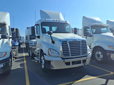 Used 2018 Freightliner Cascadia Detroit DD13 Semi Truck for sale #803902 - photo 1