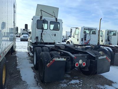 Used 2019 Freightliner Cascadia Detroit DD13 Semi Truck for sale #809049 - photo 2