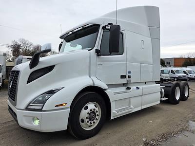 Used 2020 Volvo VNR Volvo D13 Semi Truck for sale #243439 - photo 1