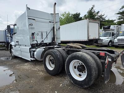 Used 2020 Volvo VNR Volvo D13 Semi Truck for sale #243587 - photo 2