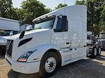 Used 2020 Volvo VNR Volvo D13 Semi Truck for sale #243590 - photo 1