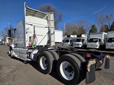 Used 2020 Volvo VNR Volvo D13 Semi Truck for sale #243598 - photo 2