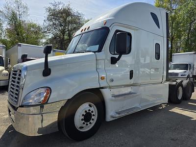 Used 2020 Freightliner Cascadia Detroit Diesel DD15 Semi Truck with Sleeper Cab for sale #268655 - photo 1