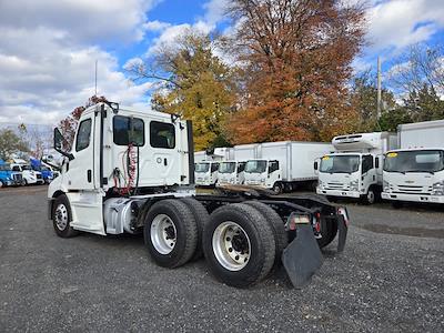 Used 2020 Freightliner Cascadia Detroit DD13 Semi Truck for sale #270293 - photo 2