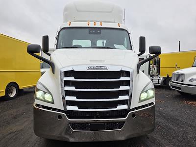 Used 2021 Freightliner Cascadia Detroit DD13 Semi Truck for sale #270432 - photo 2