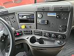 Used 2015 Freightliner Cascadia Day Cab Box Truck for sale #306826 - photo 11