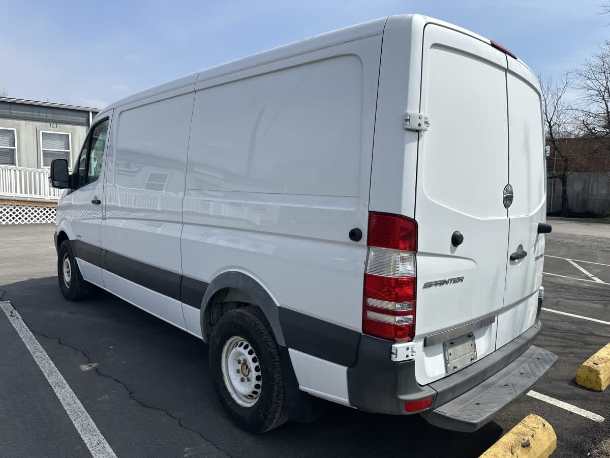 Used 2016 Freightliner Sprinter 2500 - photo 2