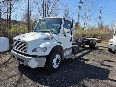 Used 2018 Freightliner M2 106 - photo 1