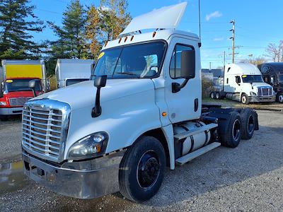 Used 2018 Freightliner Cascadia Cummins X15 Semi Truck for sale #780620 - photo 1
