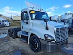Used 2018 Freightliner Cascadia Cummins X15 Semi Truck for sale #780620 - photo 4