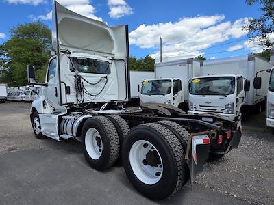 Used 2018 International LT Cummins X15, Signature Semi Truck for sale #782507 - photo 2