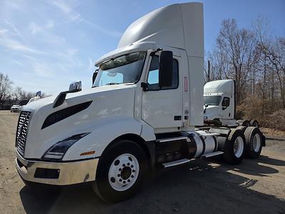 Used 2019 Volvo VNL Volvo D13 Semi Truck for sale #787224 - photo 1