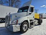 Used 2018 Freightliner Cascadia Detroit DD13 Semi Truck for sale #788976 - photo 1