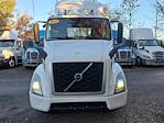 Used 2019 Volvo VNR Volvo D11 Semi Truck for sale #808833 - photo 3