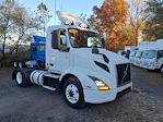 Used 2019 Volvo VNR Volvo D11 Semi Truck for sale #808833 - photo 4