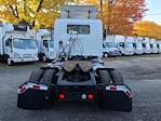 Used 2019 Volvo VNR Volvo D11 Semi Truck for sale #808833 - photo 6