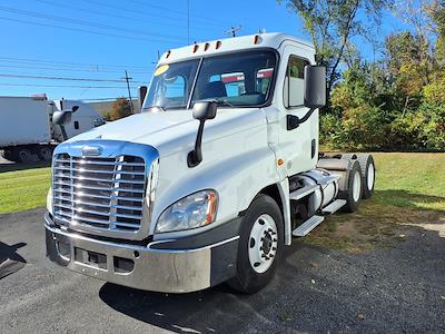 Used 2019 Freightliner Cascadia Detroit DD13 Semi Truck for sale #813780 - photo 1